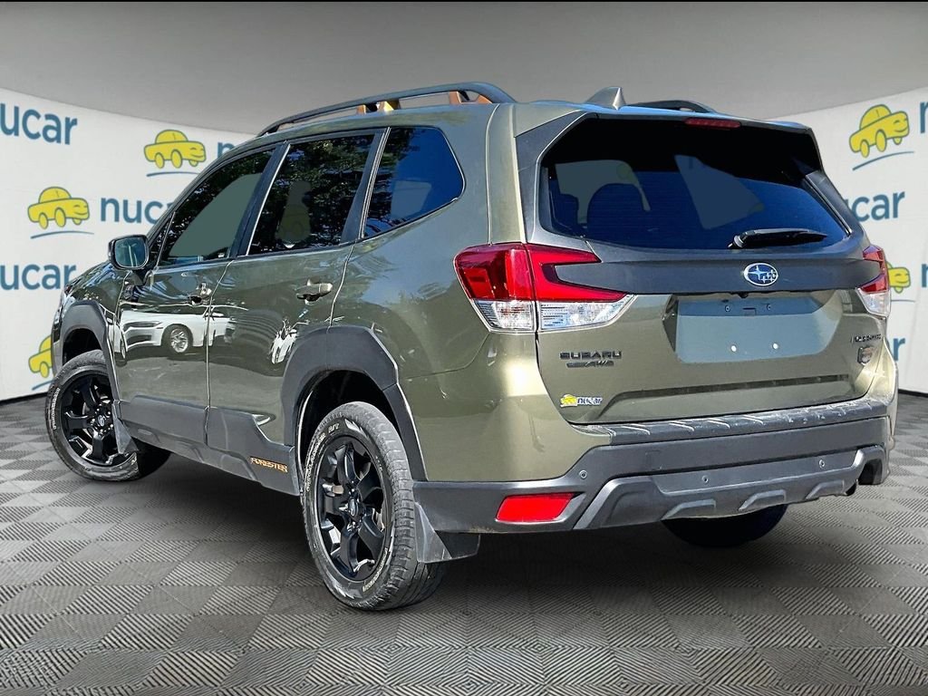 Used 2022 Autumn Green Metallic Subaru Wilderness image 4