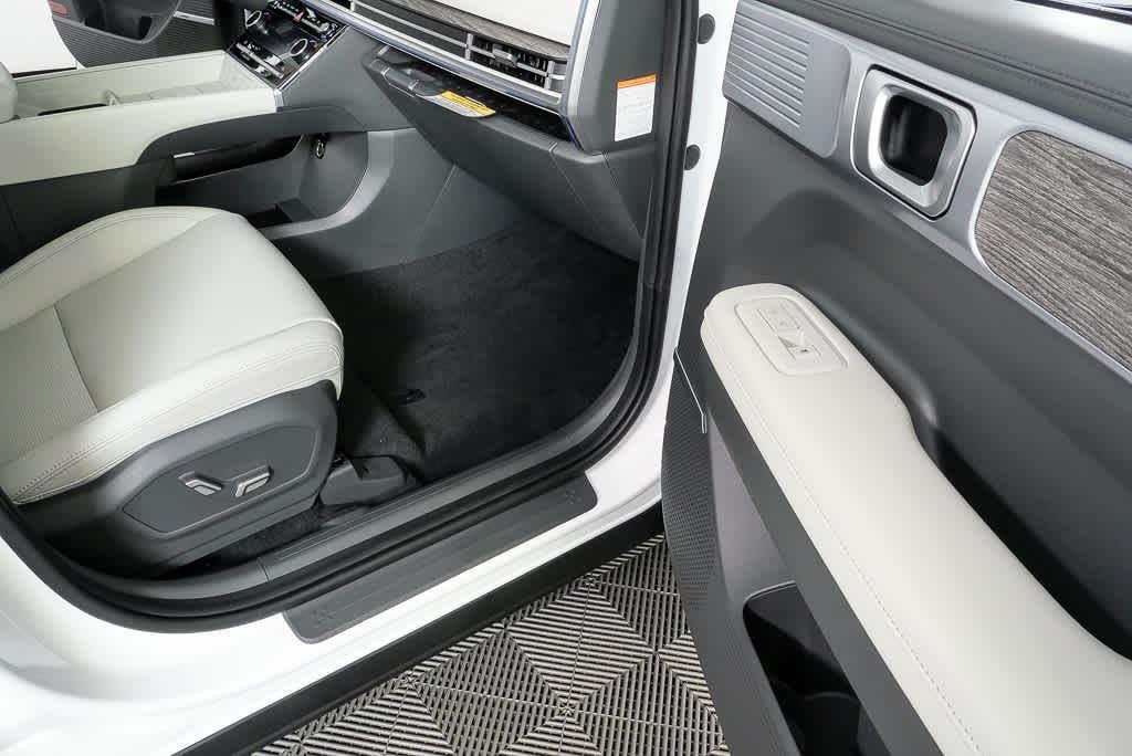 New 2026 Ecotronic Gray Hyundai Limited image 35