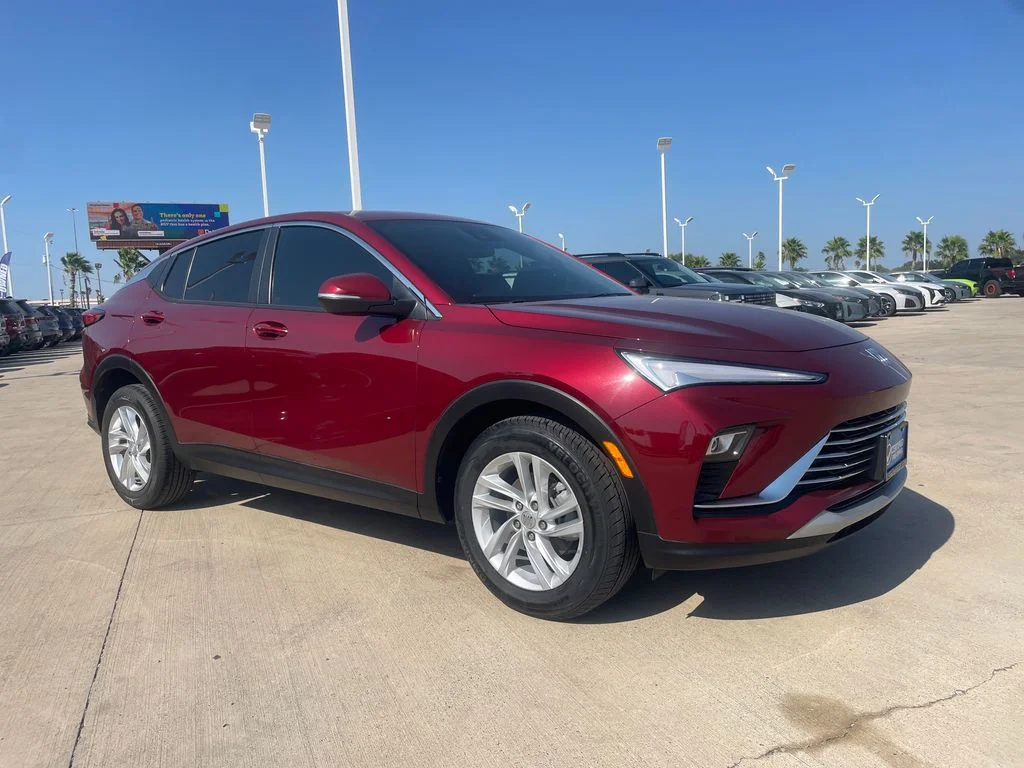 Used 2024 Red Buick Preferred image 7