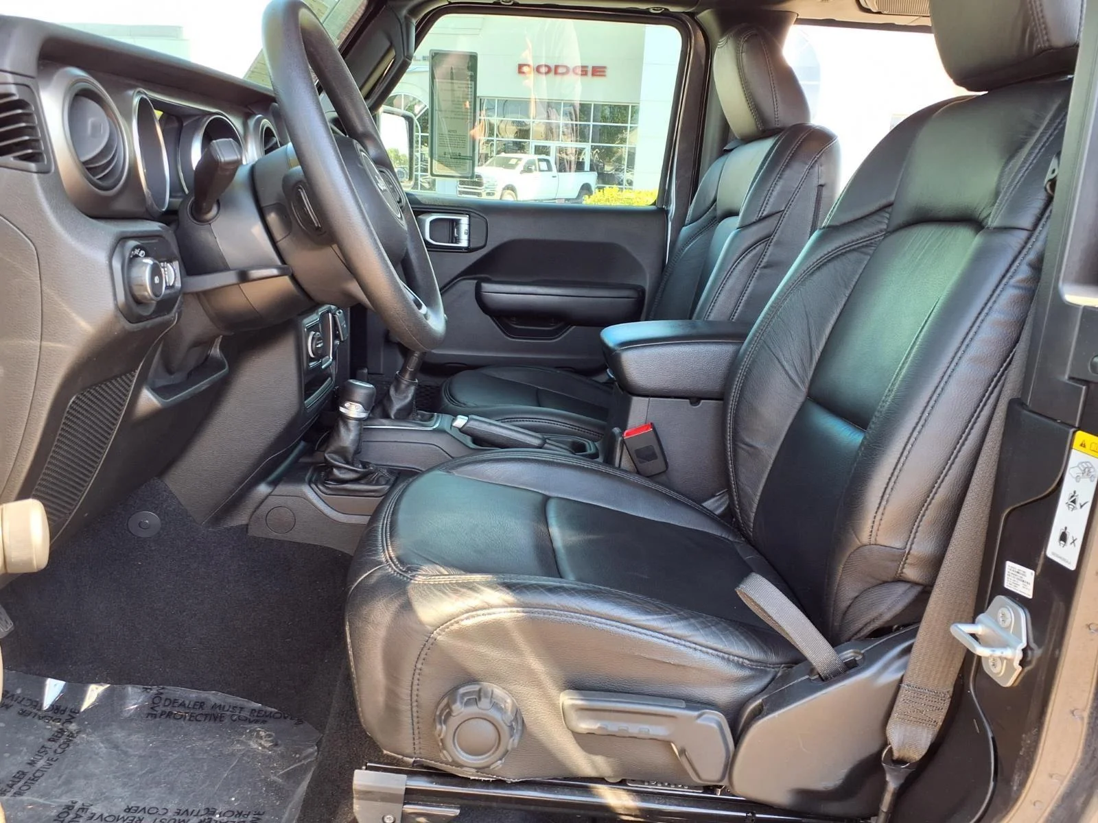 Used 2020 Granite Crystal Metallic Clearcoat Jeep Sport image 18
