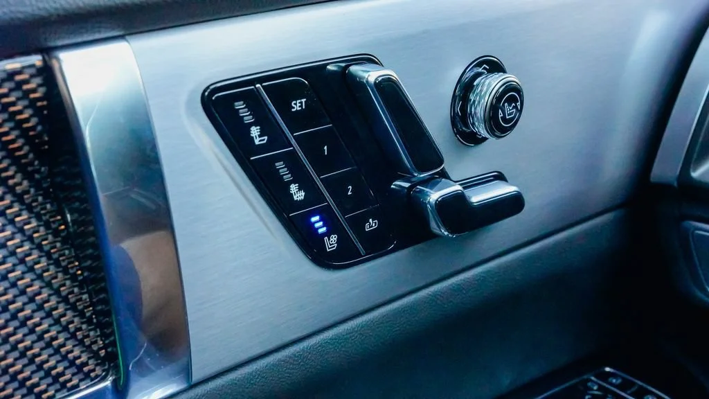2027 Cadillac VISTIQ Sport - Photo 13