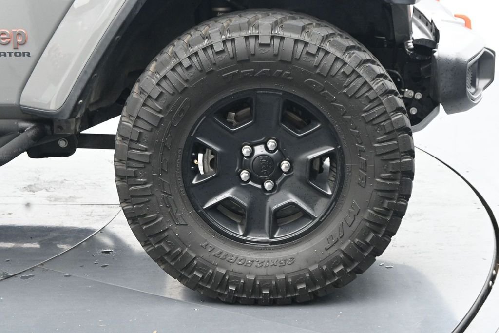 Used 2021 Gray Jeep Mojave image 11