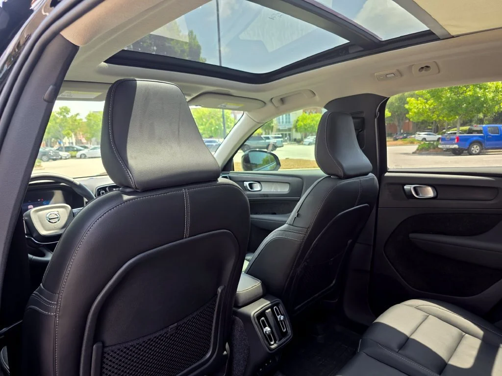 Used 2026  Volvo Plus image 24