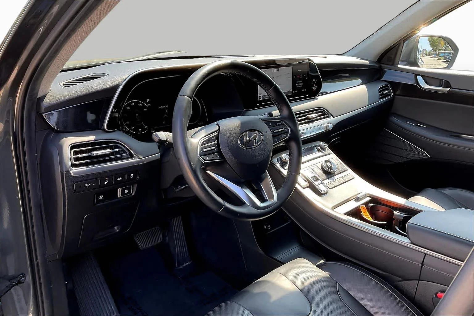 Used 2022 Steel Graphite Hyundai Limited image 33