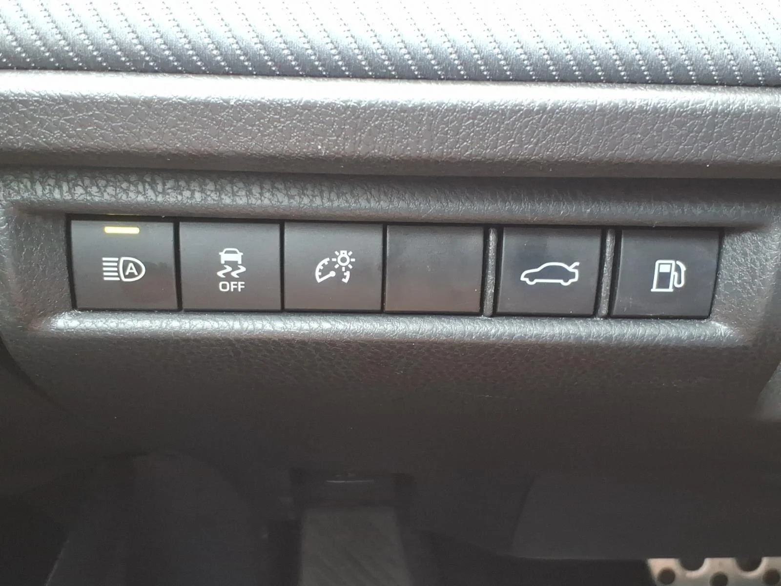 Used 2025 WHITE Toyota SE image 15