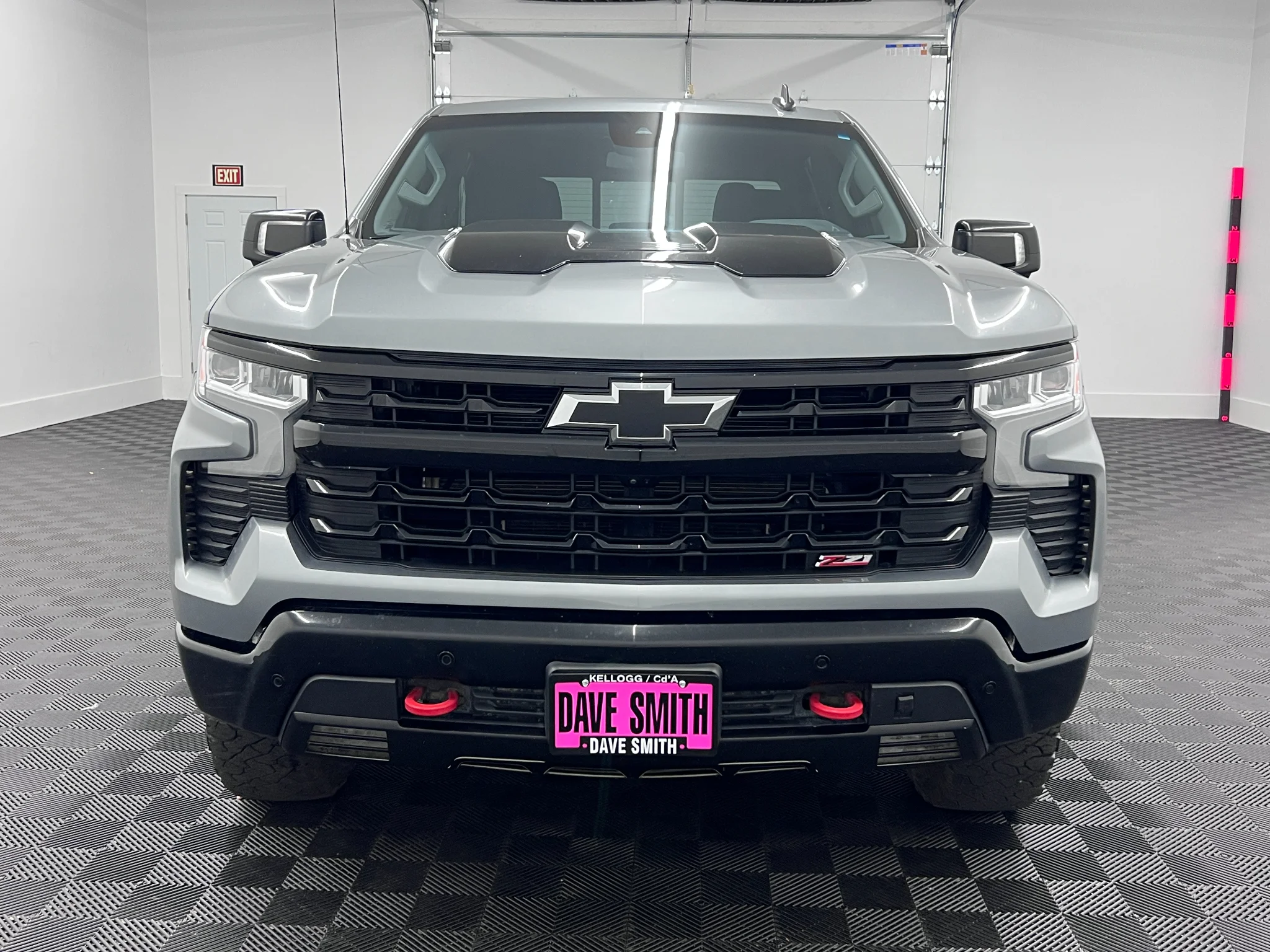 Used 2024 Sterling Gray Metallic Chevrolet LT Trail Boss image 9