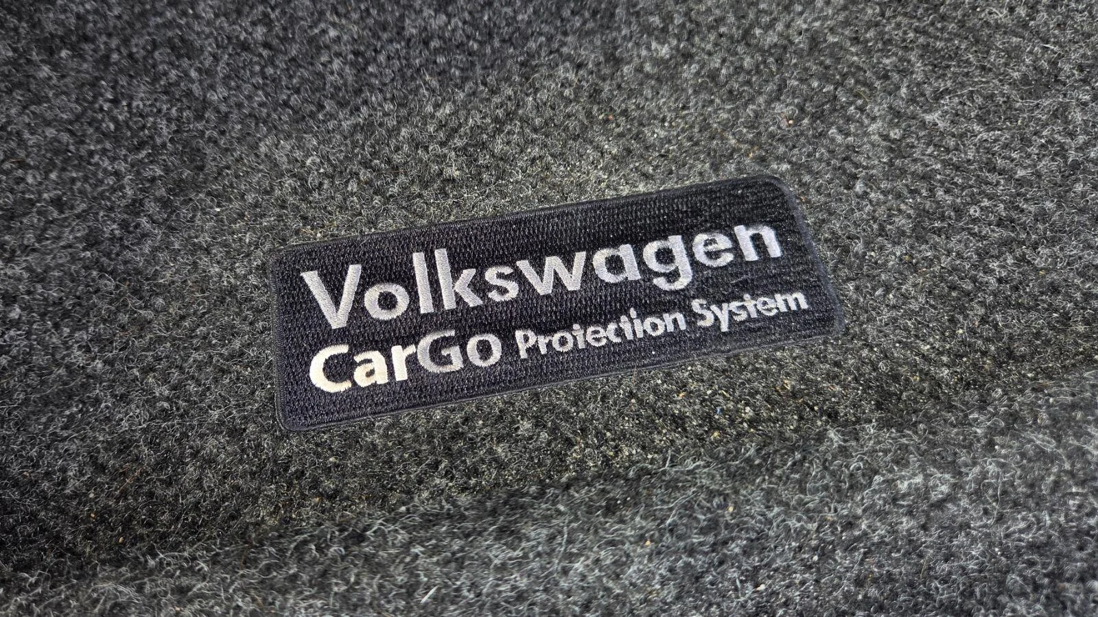 Certified Used 2022 Pure White Volkswagen SE image 60