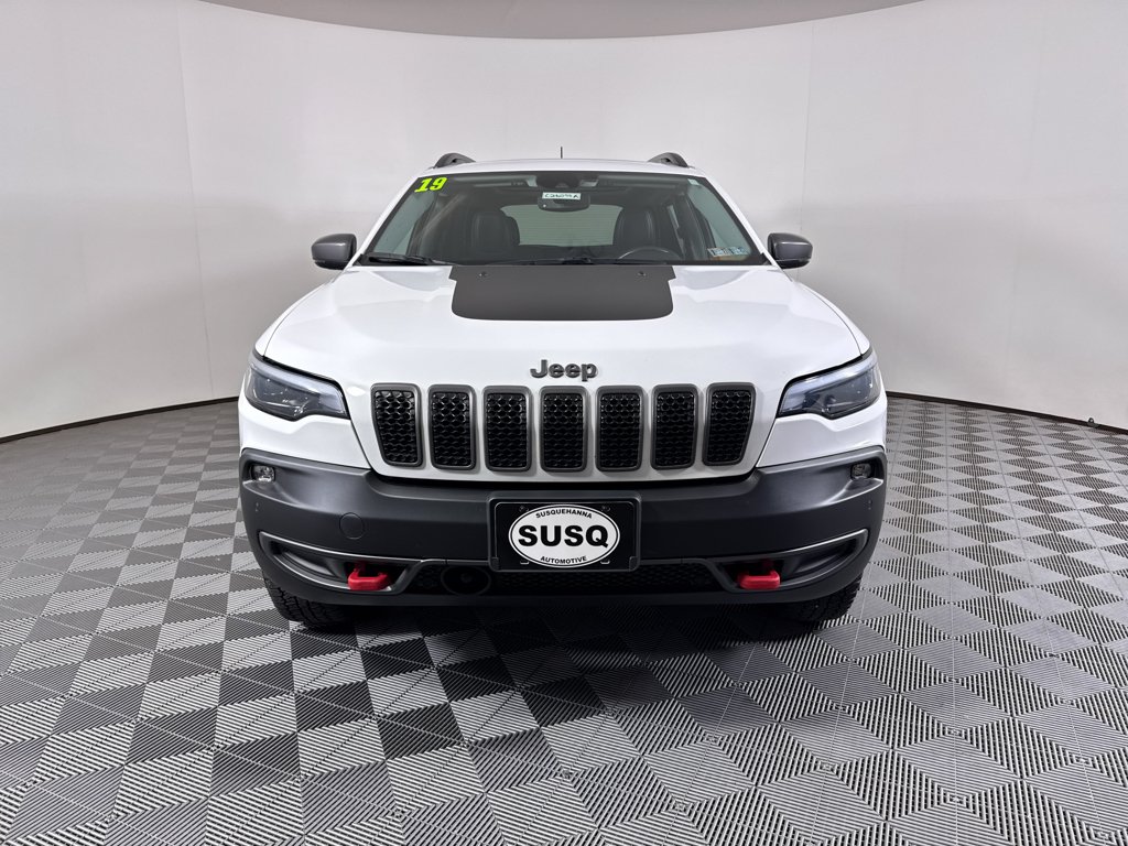 Used 2019 Bright White Clearcoat Jeep Trailhawk Elite image 2