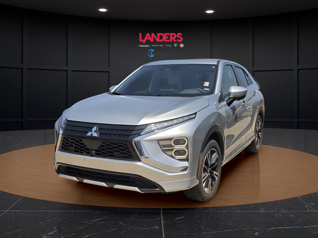 Used 2025 Black Mitsubishi SEL image 1