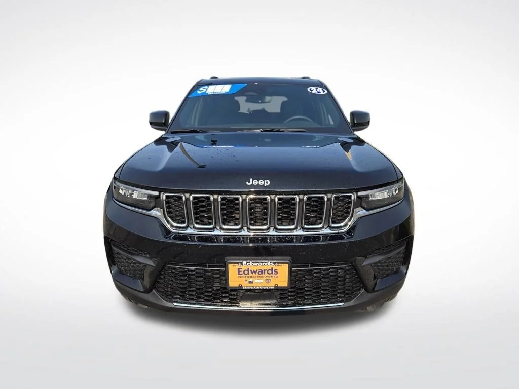 Used 2024 Black Jeep Laredo X image 11