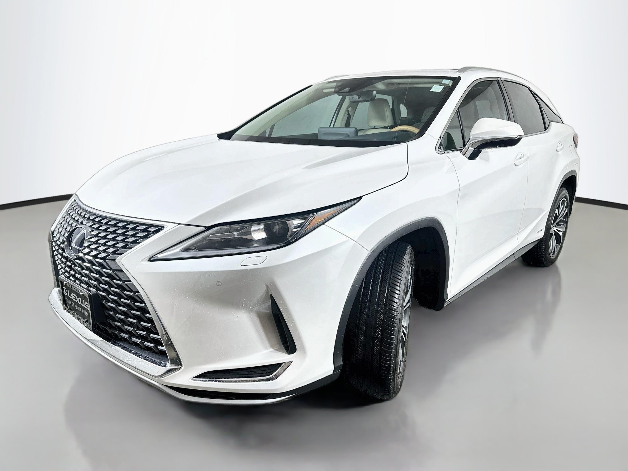 Certified Used 2021 White Pearl Lexus 450h image 3