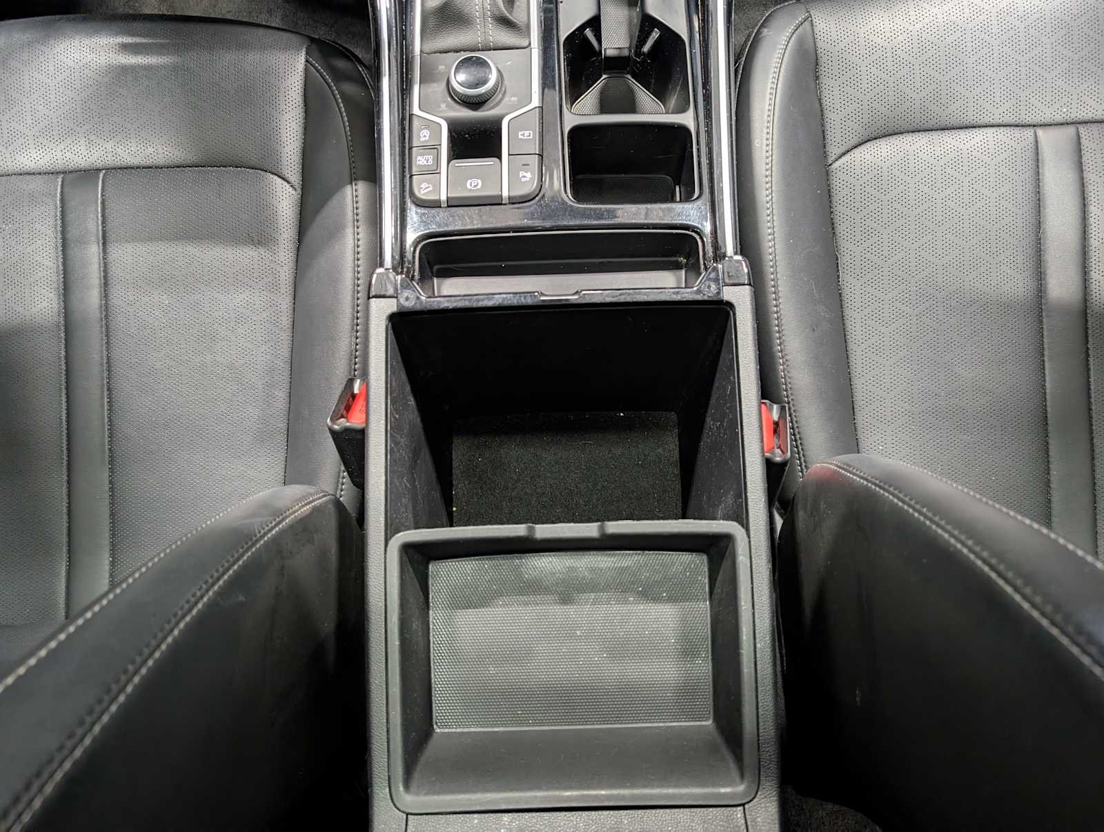 Used 2022 RED Kia SX image 19