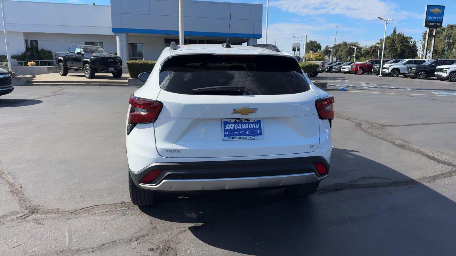 2026 Chevrolet Trax LT - Photo 8