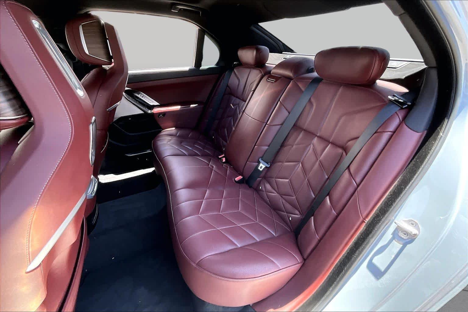 Used 2024 Brooklyn Grey Metallic BMW 760i xDrive image 19