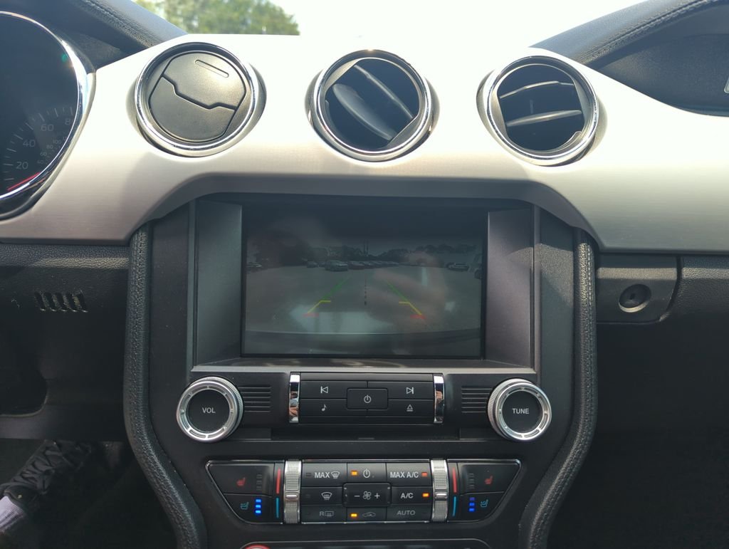 Used 2016 Silver Ford GT Premium image 21