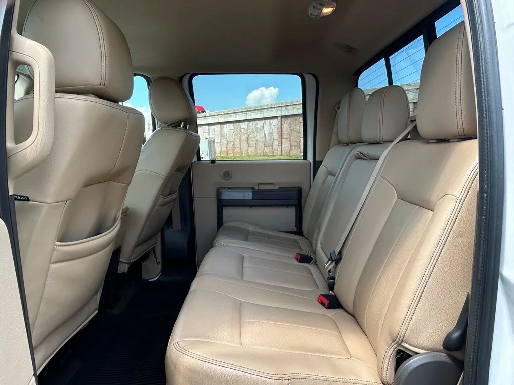 Used 2016 White Platinum Clearcoat Metallic Ford Lariat image 27