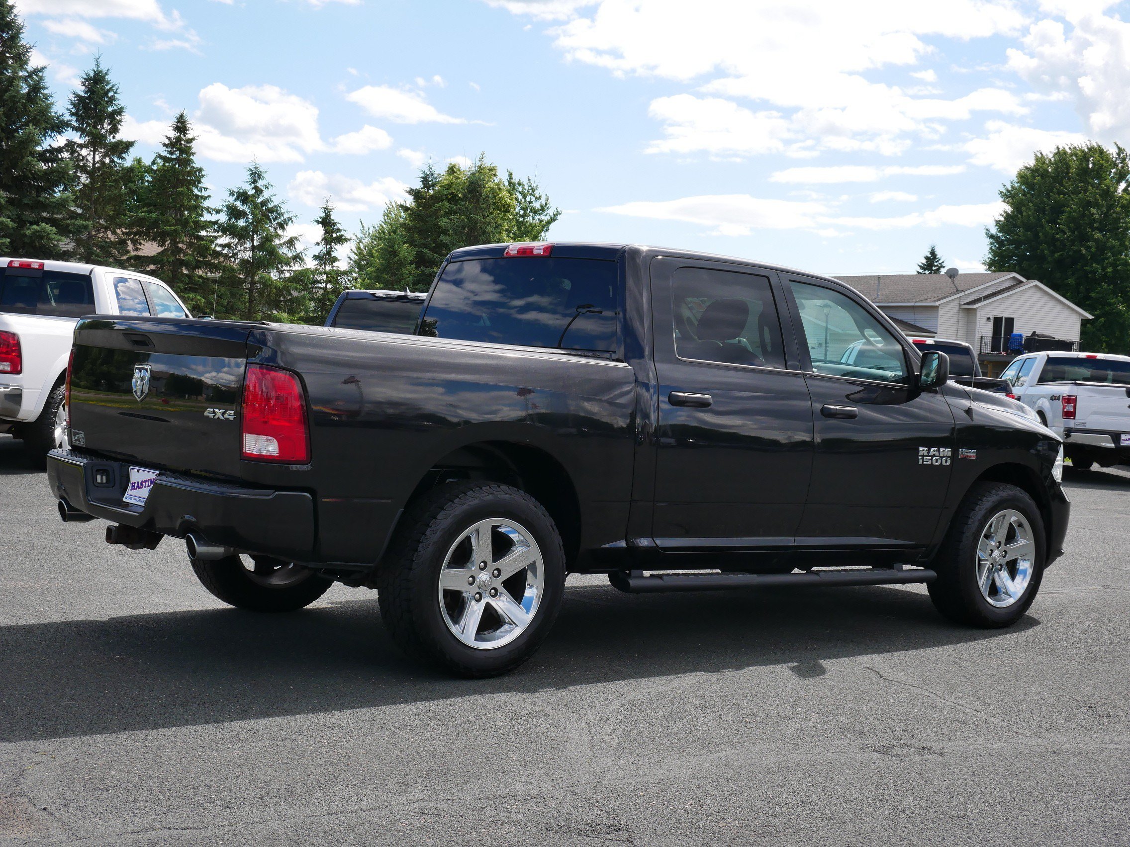 Used 2017 Brilliant Black Crystal Pearlcoat Ram Express image 5
