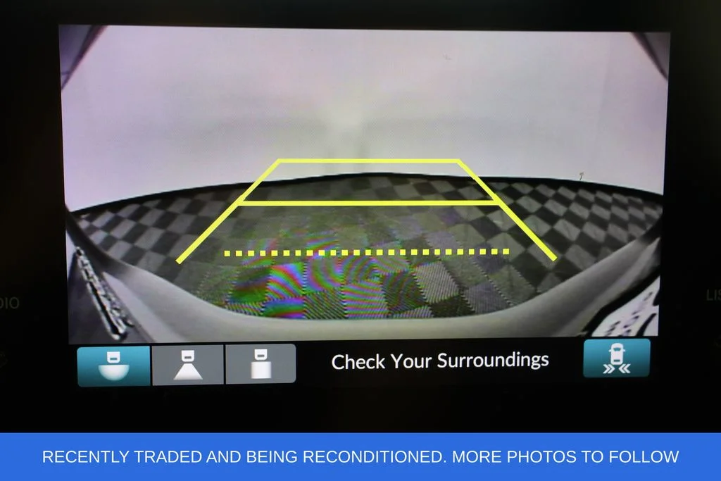 Used 2025 Gray Honda SE image 17