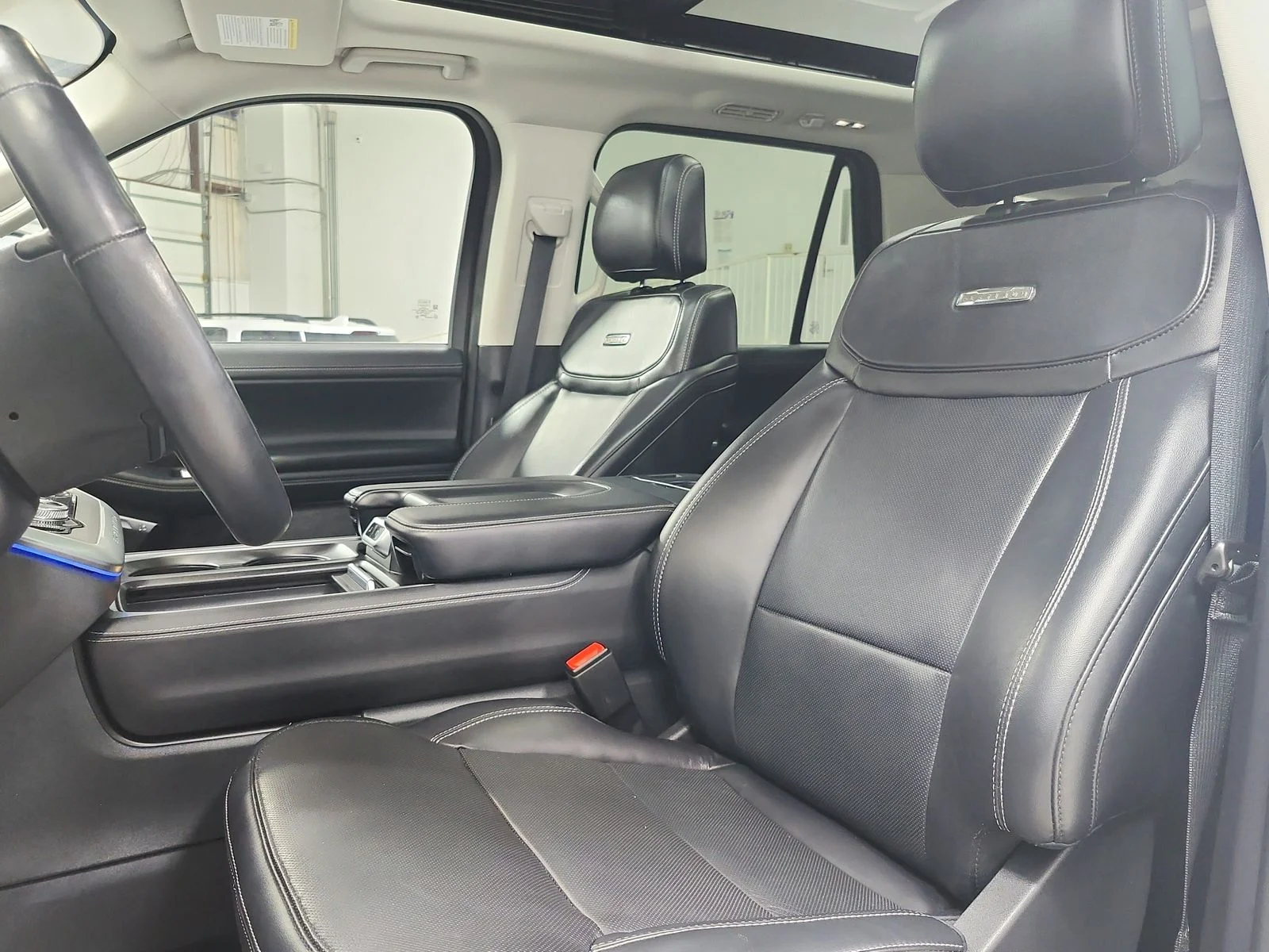 Used 2025 Black Ford Platinum image 10