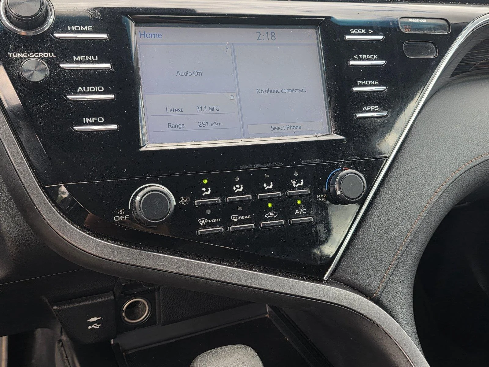 Used 2018 Predawn Gray Mica Toyota LE image 17