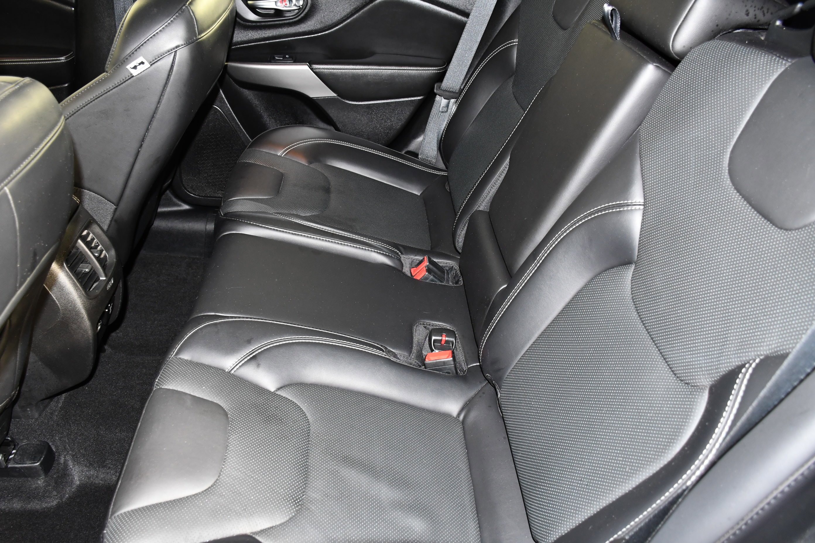 Used 2021 Velvet Red Pearlcoat Jeep 80th Anniversary image 49