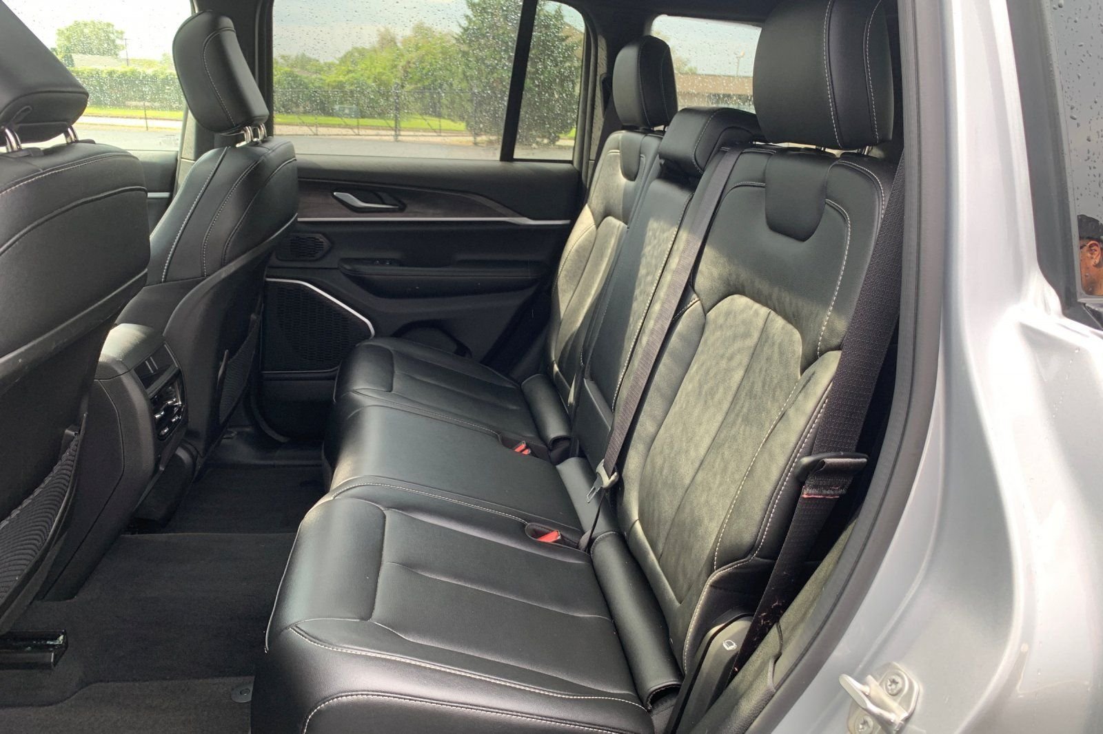 Used 2024 Silver Jeep 4xe image 15