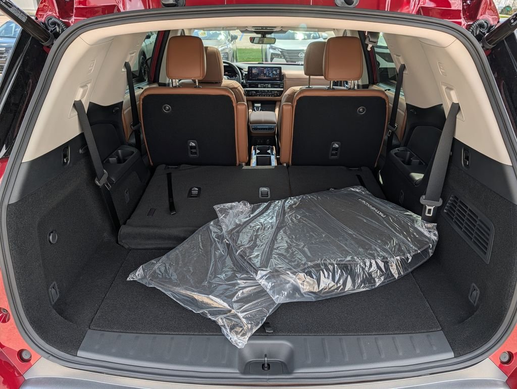 New 2026 Scarlet Ember Tintcoat Nissan Platinum image 13
