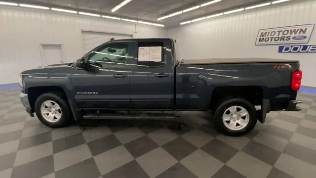 Used 2019 Graphite Metallic Chevrolet LT image 5