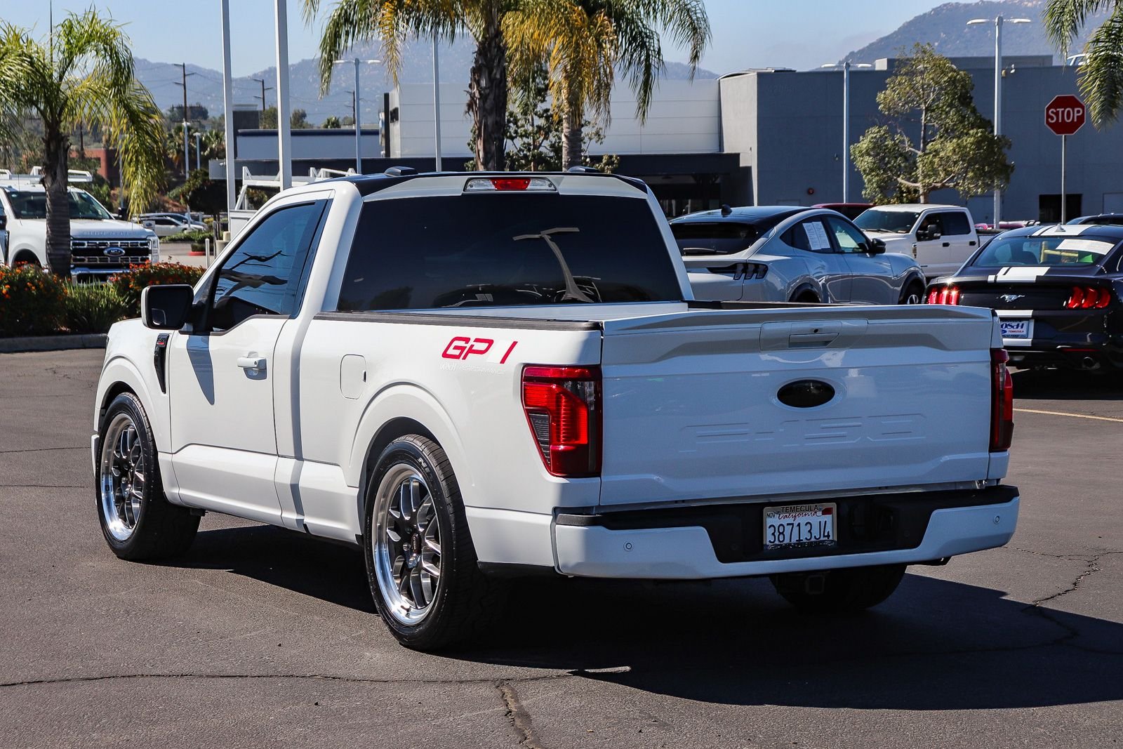 Certified Used 2025 Oxford White Ford XL image 6
