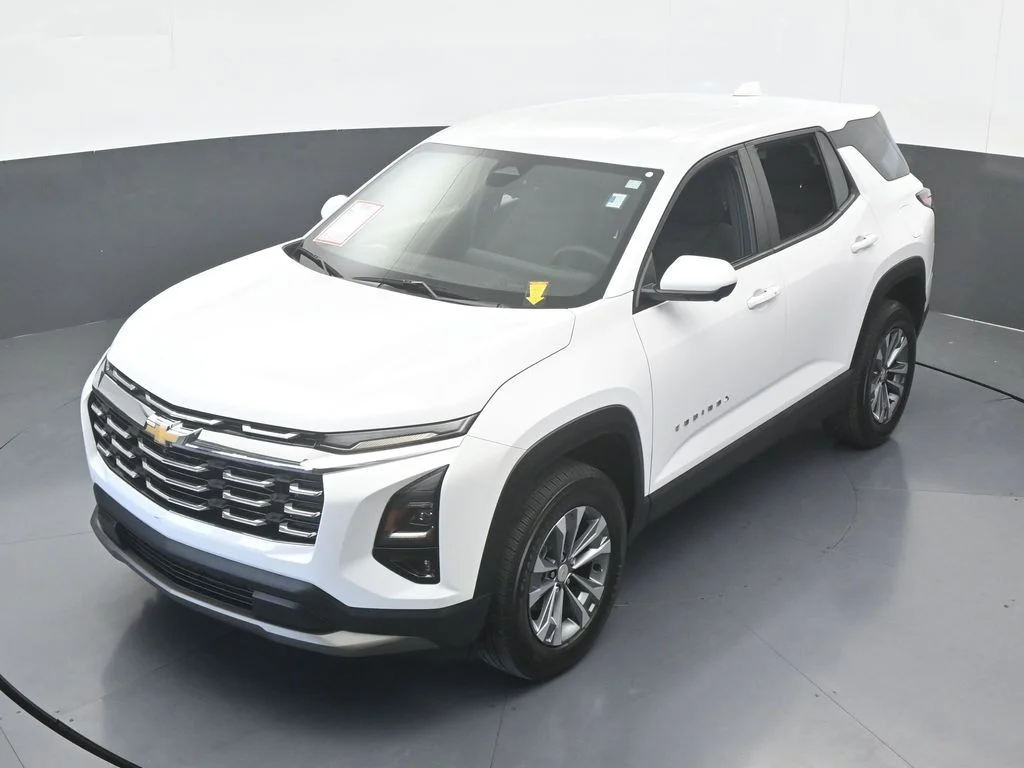 Used 2025 Summit White Chevrolet LT image 50