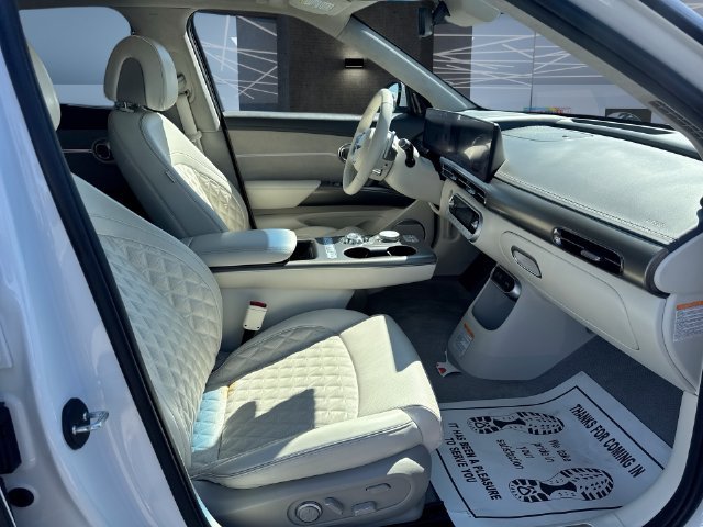 Used 2023 White Genesis Performance image 28