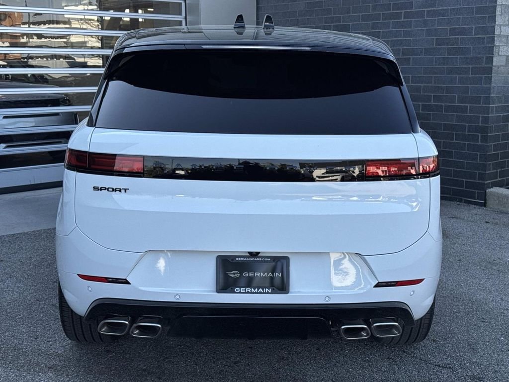 Used 2025 Fuji White Land Rover Autobiography image 5