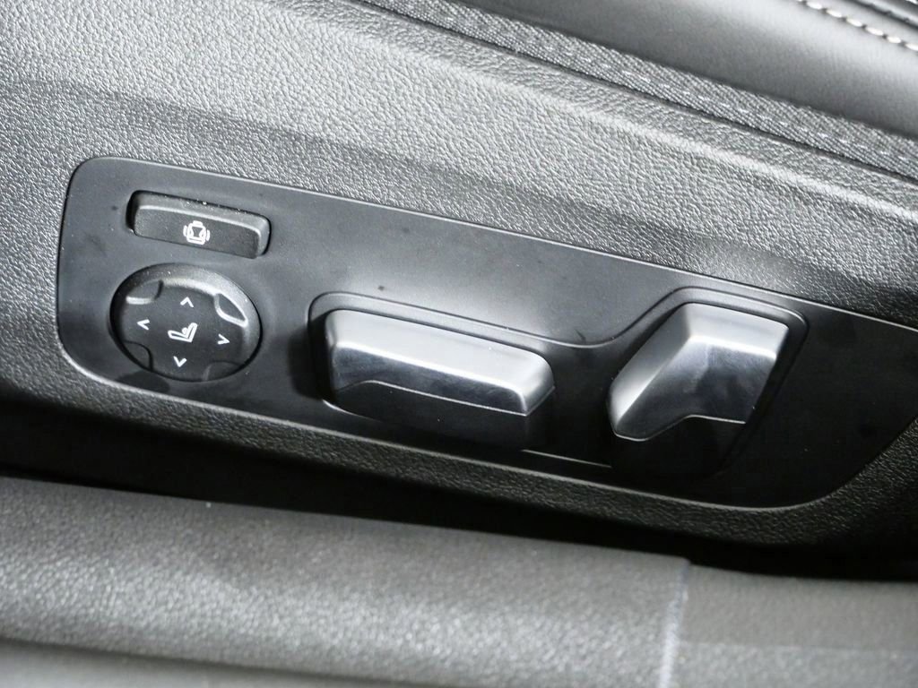 Used 2026 Black BMW 840i xDrive Gran Coupe image 39