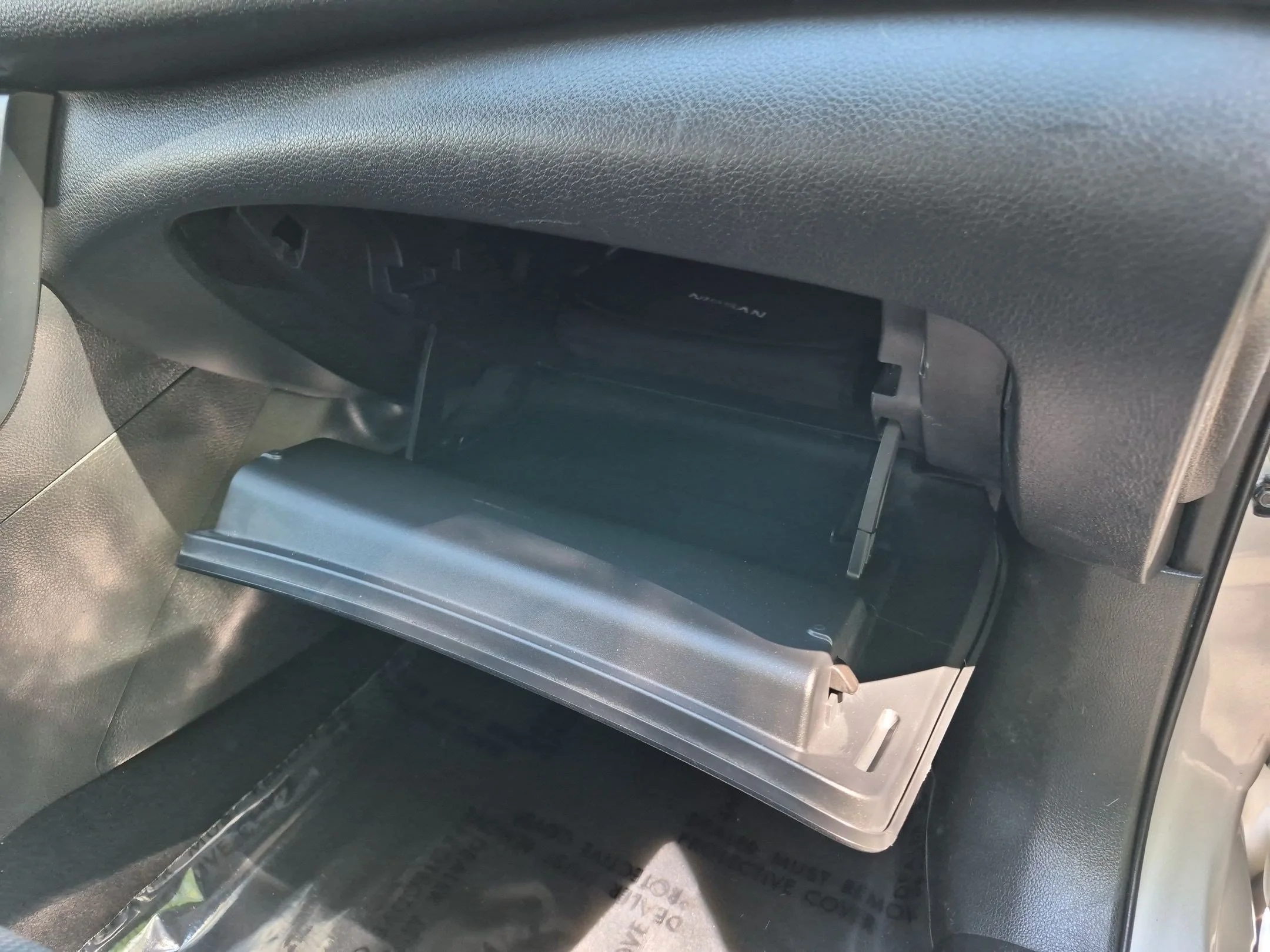 Used 2018 Brilliant Silver Nissan S image 29
