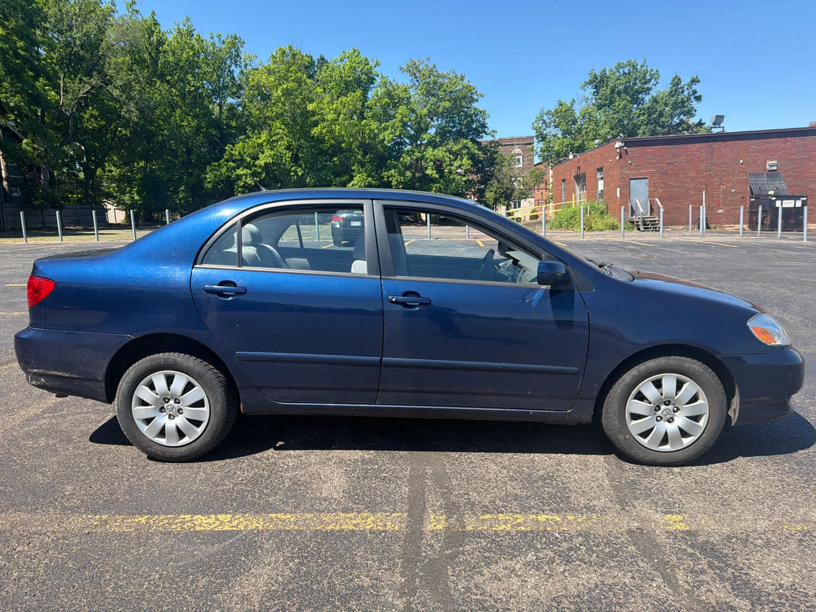 Used 2003 Toyota Corolla LE with VIN 1NXBR32E73Z049178 for sale in Cleveland Heights, OH