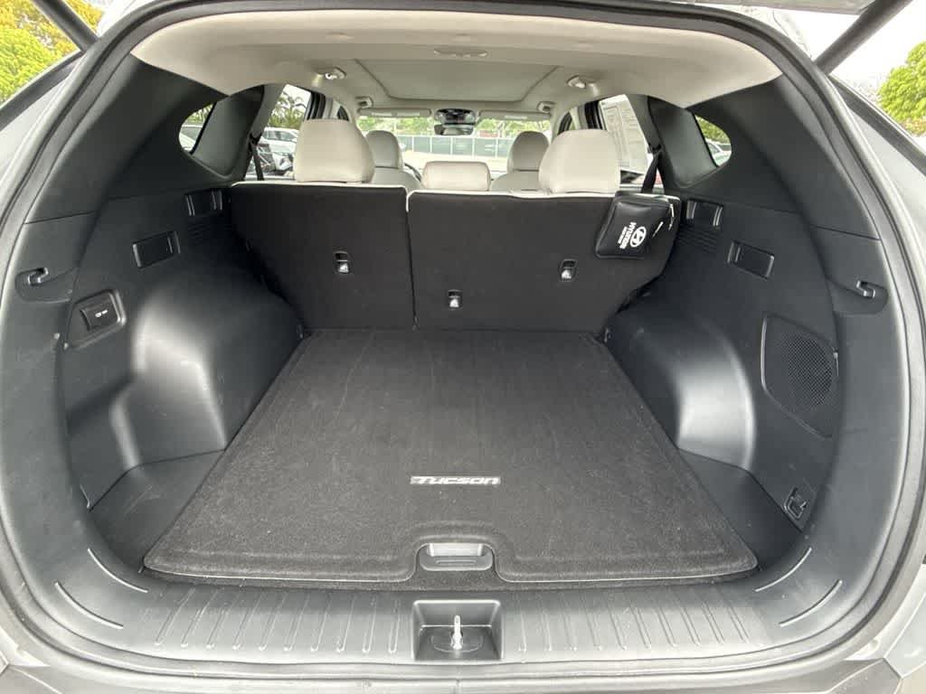 Used 2024 Shimmering Silver Hyundai Limited image 25