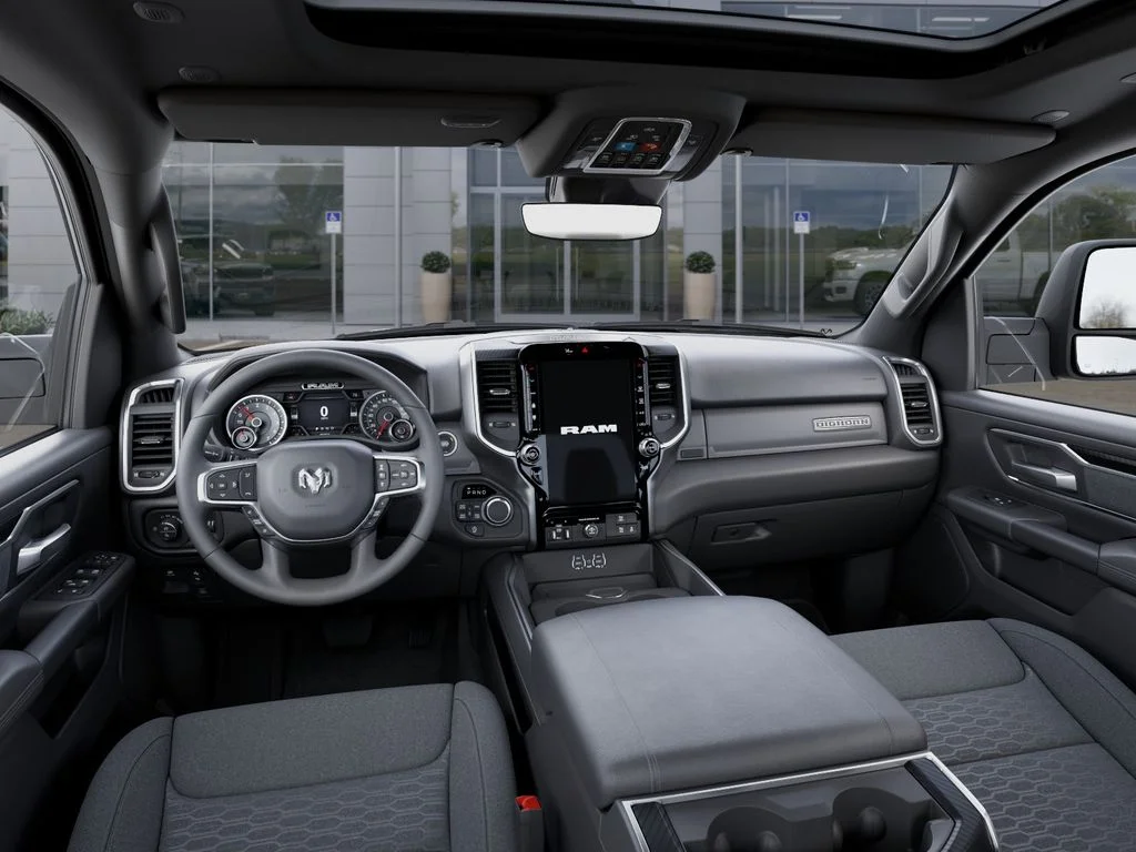New 2026 Diamond Black Crystal Pearl-Coat Exterior Paint RAM Big Horn/Lone Star image 15