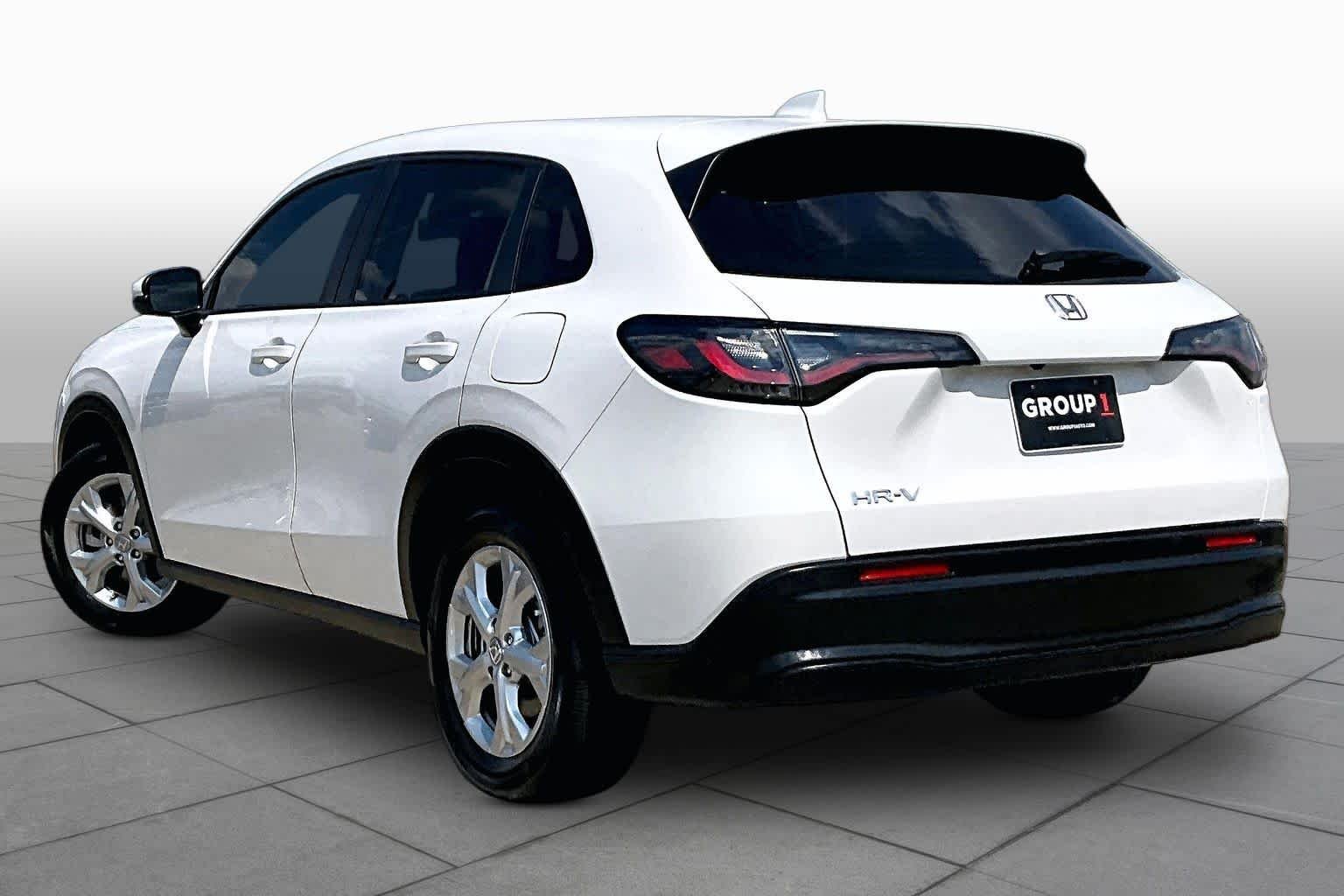 Used 2025 Platinum White Pearl Honda LX image 12