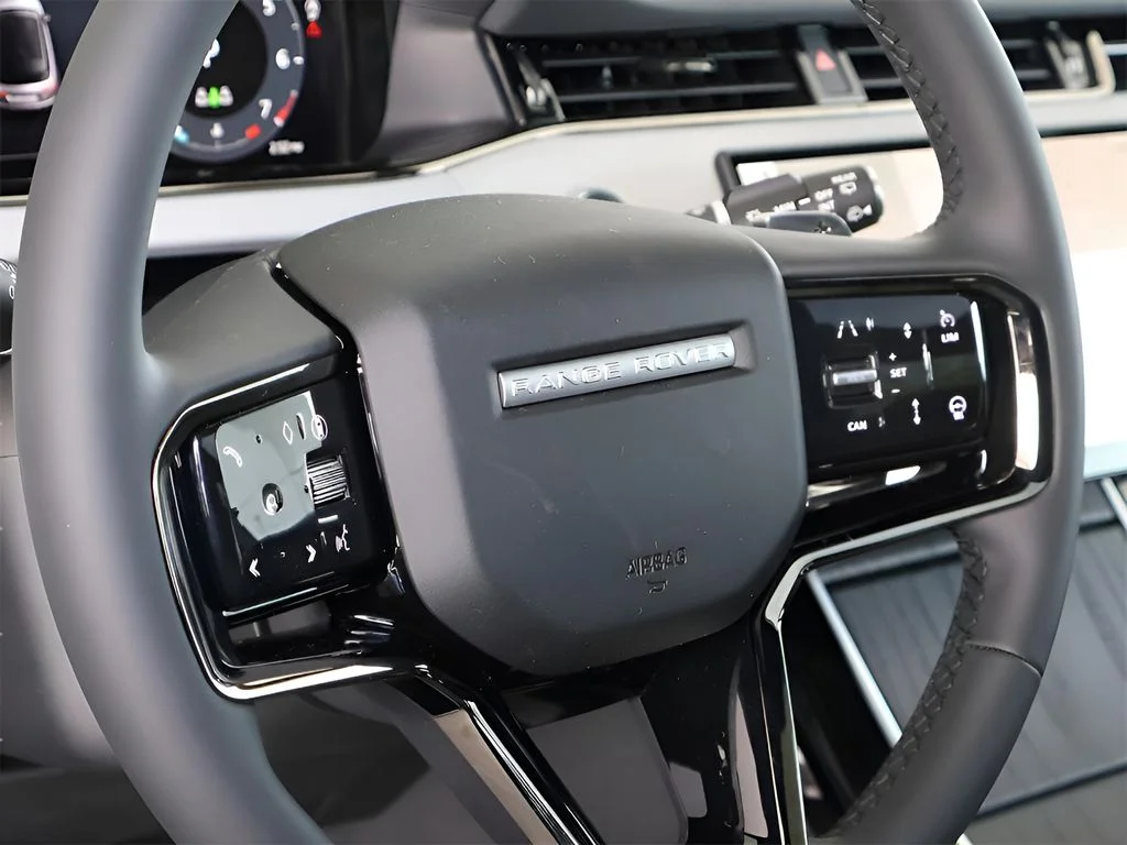 2026 Land Rover Range Rover Evoque Dynamic SE - Photo 32
