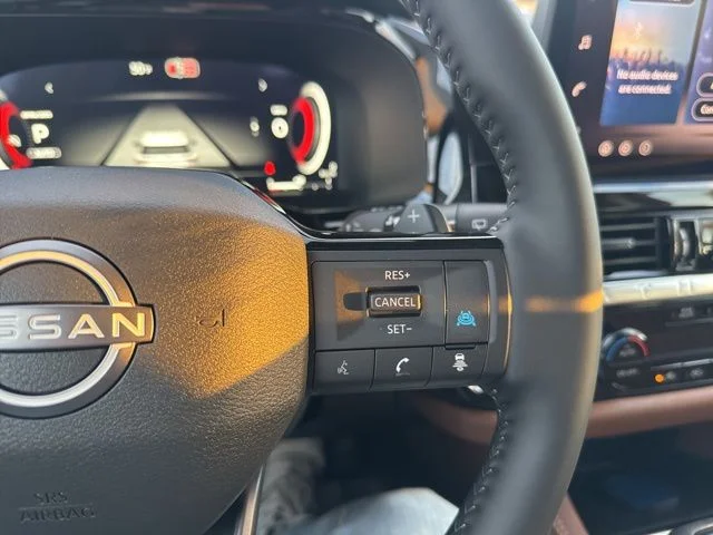 New 2026 Scarlet Ember Tintcoat / Super Black Two-tone Nissan Platinum image 11