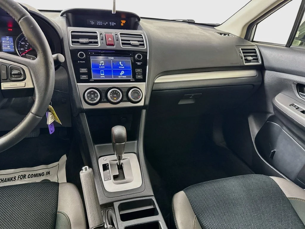 Used 2017 Silver Subaru 2.0i Premium image 28
