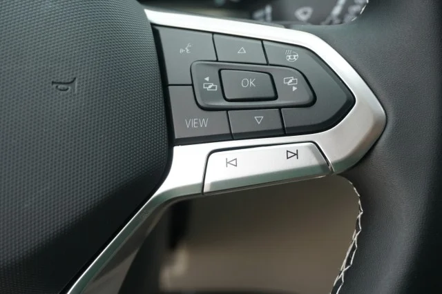 2024 Volkswagen Atlas SE w/Tech - Photo 24
