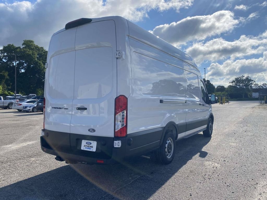 New 2026 Oxford White Ford Cargo Van image 3