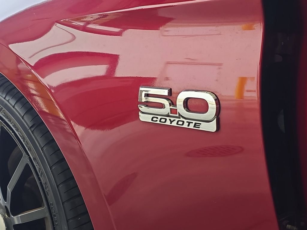 Used 2017 Red Ford GT Premium image 17
