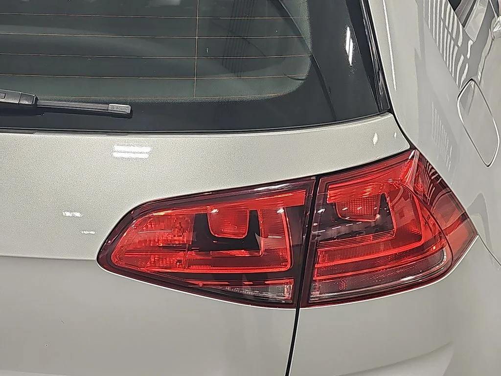 Used 2016 Silver Volkswagen S image 34