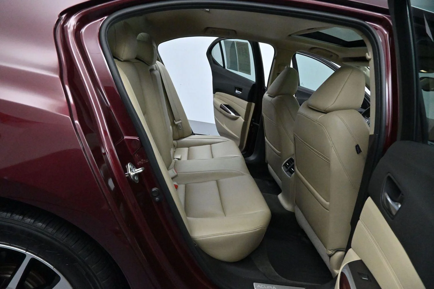 Used 2015 Basque Red Pearl II Acura Base image 31