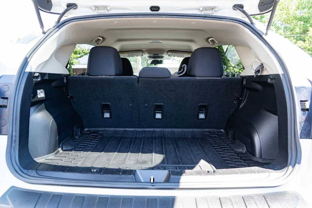 Used 2018 White Subaru 2.0i Premium image 8