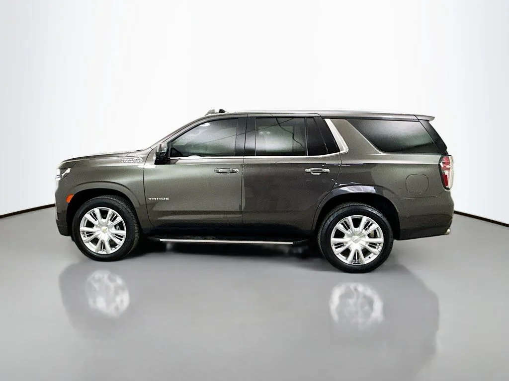 Used 2021 Gray Chevrolet High Country image 4