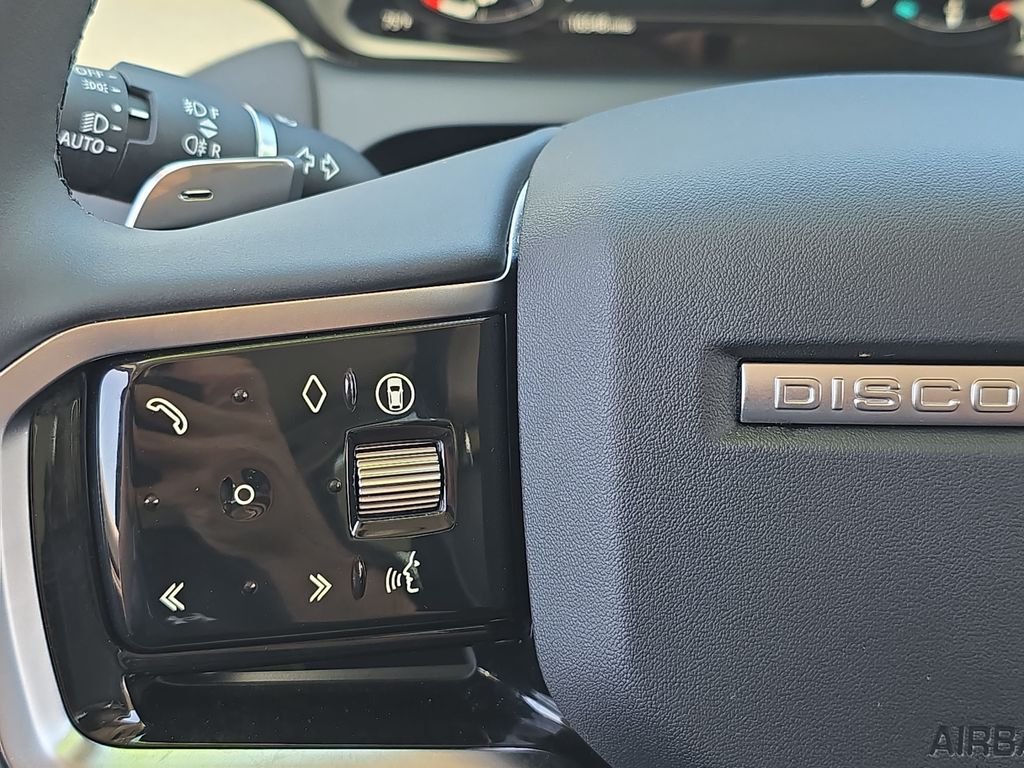 Certified Used 2025 White Land Rover S image 19