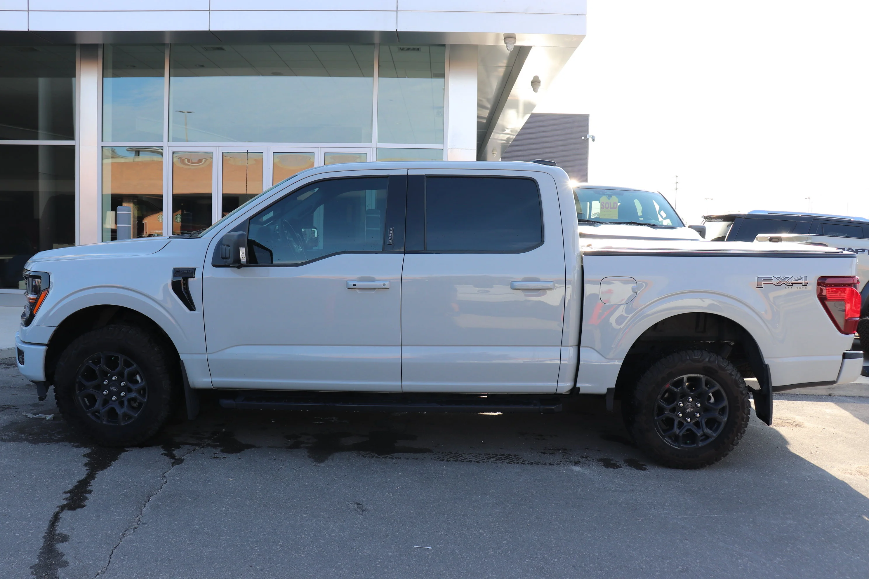 Used 2024  Ford XLT 4WD SuperCrew 5.5